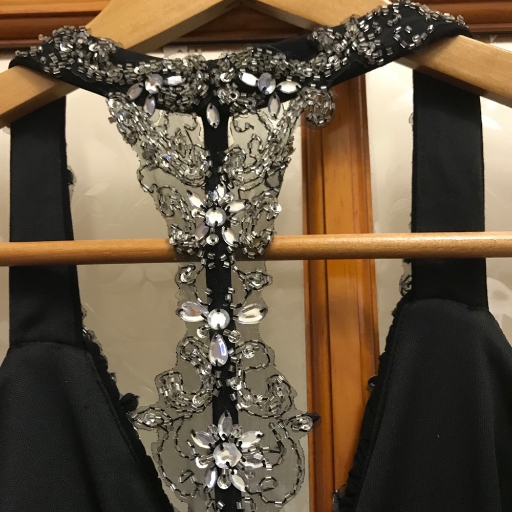 NWT Gorgeous NV Couture Evening Gown - Picture 10 of 11